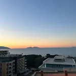 The Perfect Seaview Escape Apartament