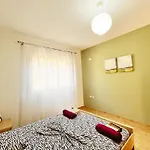 The Perfect Seaview Escape * Wlora