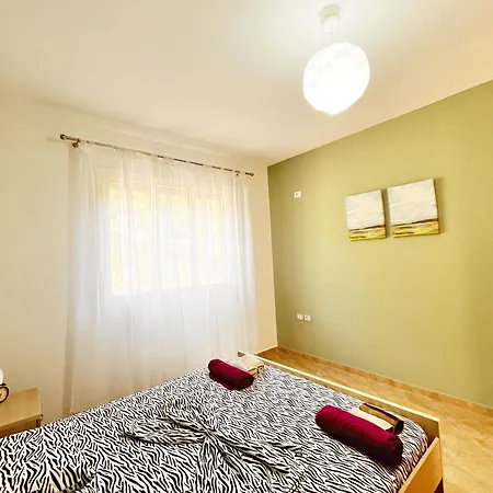 The Perfect Seaview Escape * Влёра