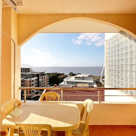 The Perfect Seaview Escape Apartment *