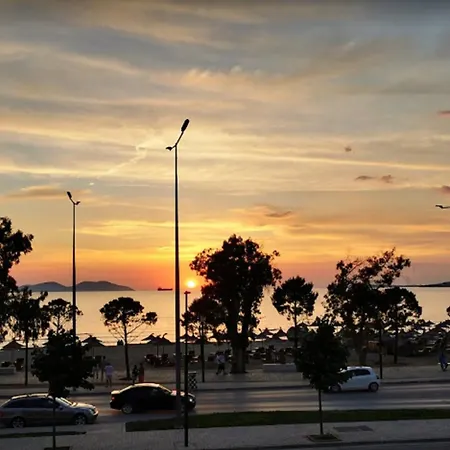 The Perfect Seaview Escape Apartament *